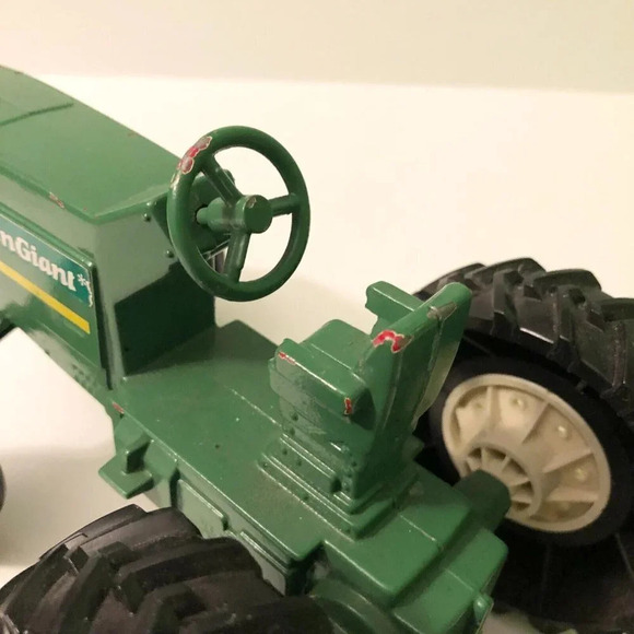 Vintage Ertl Green Giant Toy Tractor and Wagon Promotional Diecast - Picture 8 of 16